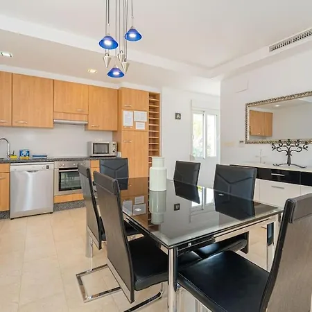 בית נופש Cala Dor 4 Bed 3 Bath Private Pool
