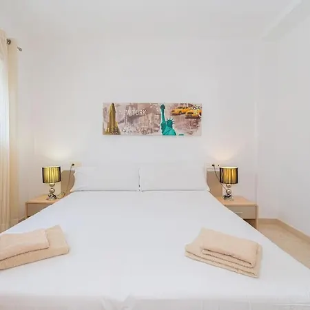 度假居 Cala Dor 4 Bed 3 Bath Private Pool