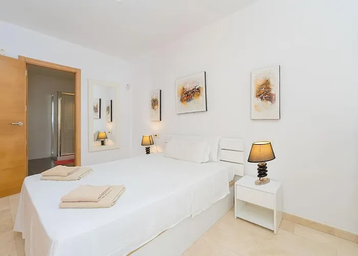 Cala Dor 4 Bed 3 Bath Private Pool *